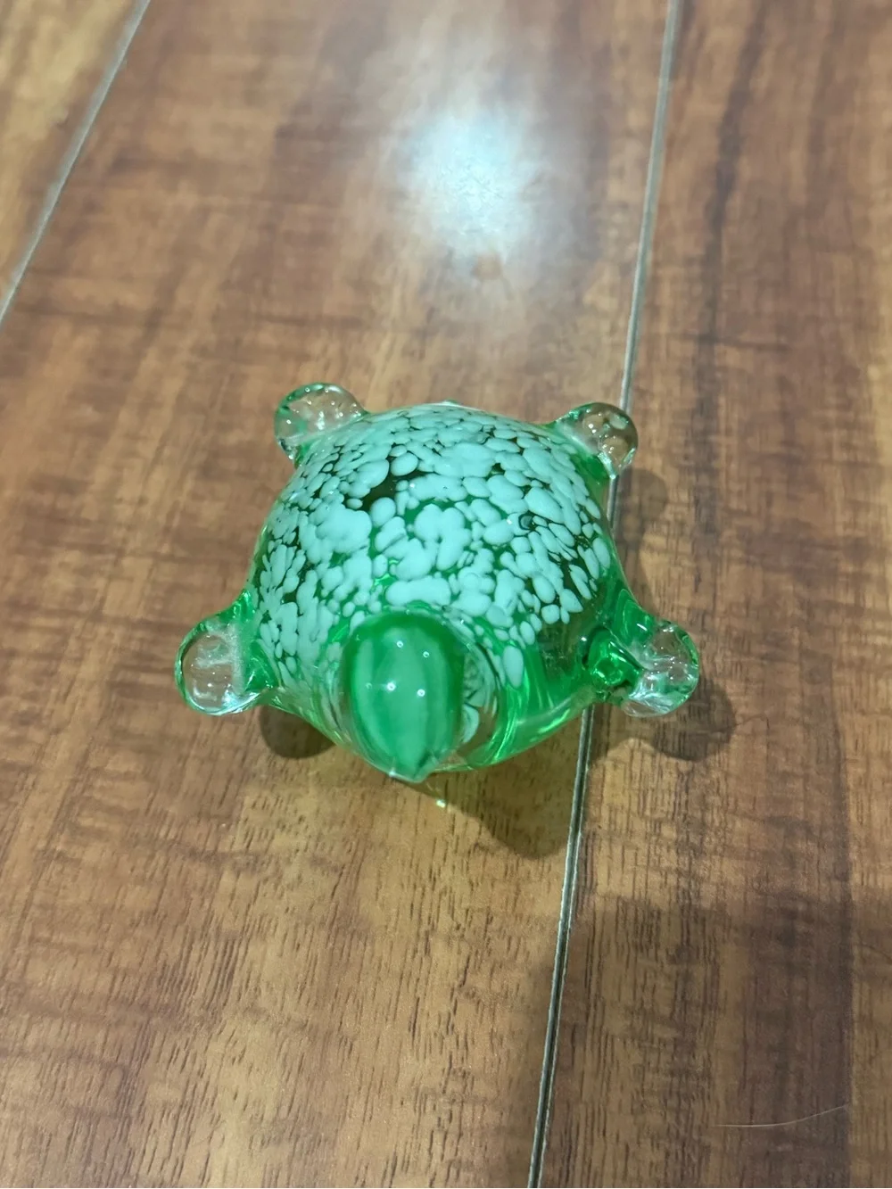 Hand-Blown Glass Turtle Figurine/ paperweight in Green